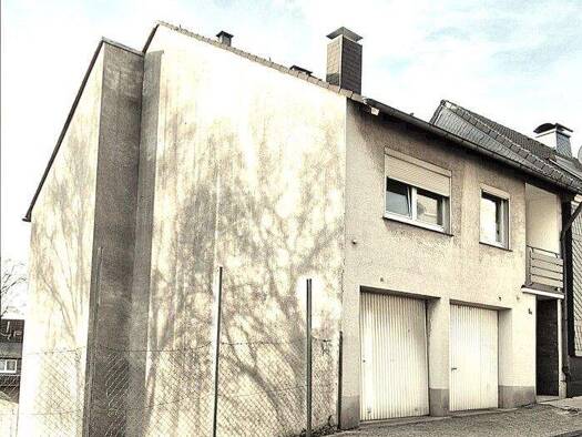 Wohnung zur Miete 946 € 4,5 Zimmer 112 m² 1. Geschoss Innen Remscheid 42857