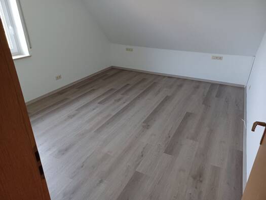 Wohnung zur Miete 998 € 3 Zimmer 95 m² Geschoss 1/1 frei ab sofort Erlangen 91056