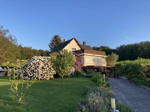 Einfamilienhaus zum Kauf 268.000 € 5 Zimmer 145 m² 1.500 m² Grundstück Falkenhain Mittweida 09648