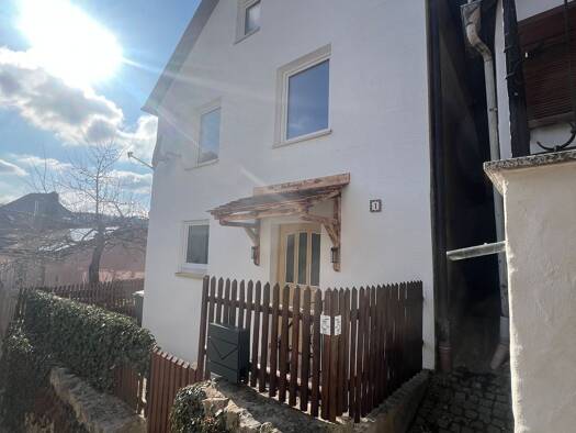 Einfamilienhaus zur Miete 1.049 € 3 Zimmer 92 m² 80 m² Grundstück frei ab sofort Laaber 93164