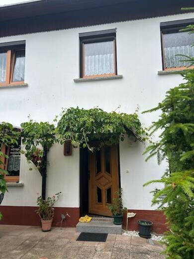 Haus zum Kauf provisionsfrei 156.000 € 5 Zimmer 118 m² 401 m² Grundstück Franz Lizst Straße 26 Wahlbezirk 121 Suhl 98529