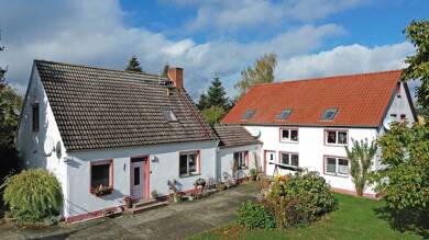 Mehrfamilienhaus zum Kauf 295.000 € 11 Zimmer 365 m² 4.326 m² Grundstück Rubkow Rubkow 17390