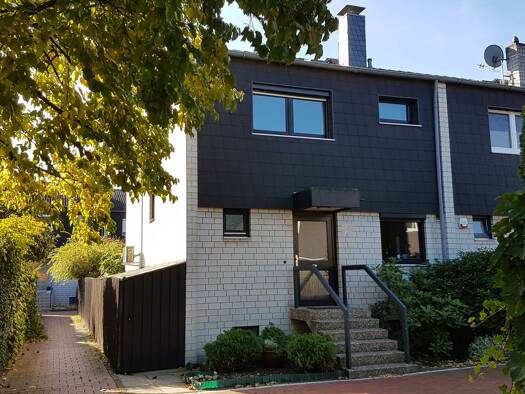 Reihenendhaus zur Miete 1.360 € 5 Zimmer 133,3 m² 204 m² Grundstück frei ab 01.02.2026 Alt-Langenhagen Langenhagen 30853