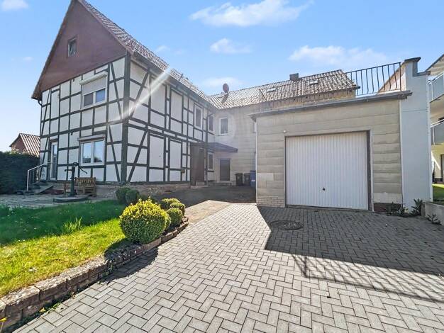 Bauernhaus zum Kauf 329.000 € 8 Zimmer 302,6 m² 869 m² Grundstück Esebeck Göttingen 37079