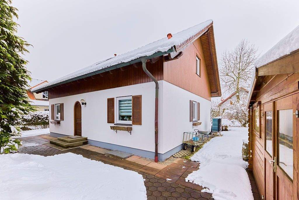 Immobilie in Obermeitingen - Ein Zuhause zum Ankommen: Gepflegtes Einfamilienhaus in ruhiger Lage - Bild 0