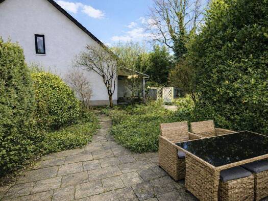 Reihenmittelhaus zum Kauf 595.000 € 5 Zimmer 134 m² 250 m² Grundstück Rheinau Mannheim 68219