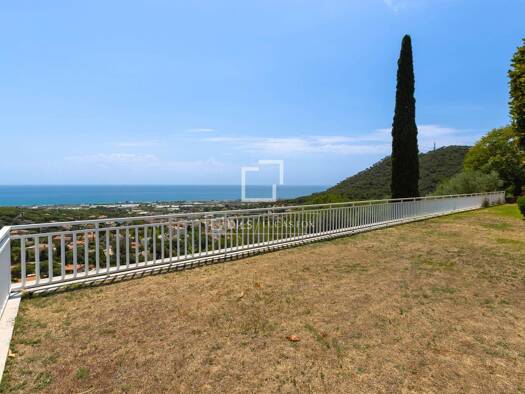 Haus zum Kauf 1.750.000 € 1.744 m² 8.124 m² Grundstück Cabrera de Mar 08349