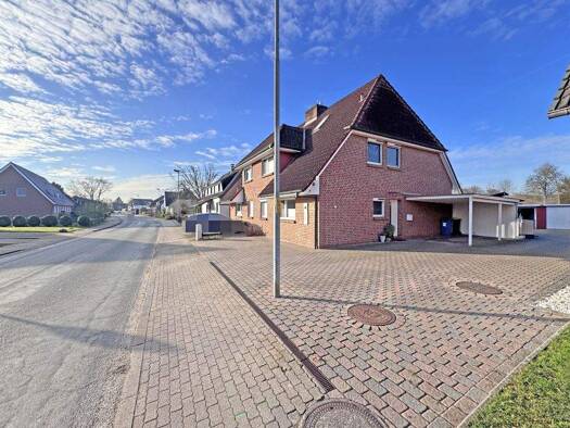 Doppelhaushälfte zum Kauf 429.000 € 5 Zimmer 130 m² 412 m² Grundstück Reinfeld 23858