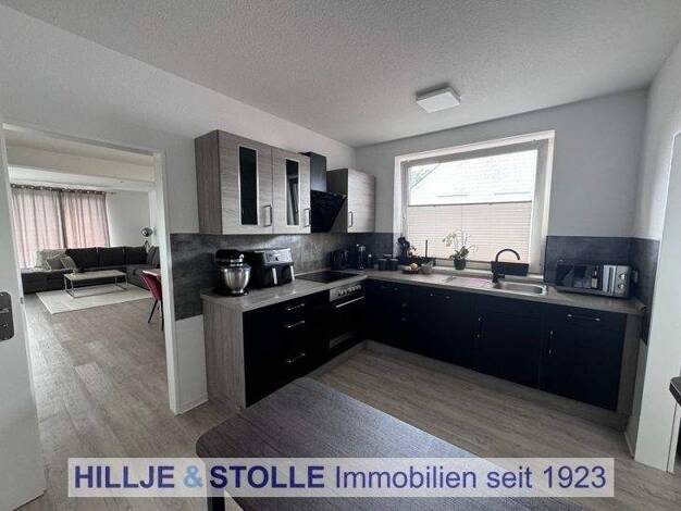 Wohnung zur Miete 900 € 3,5 Zimmer 106 m² Großenmeer Ovelgönne 26939