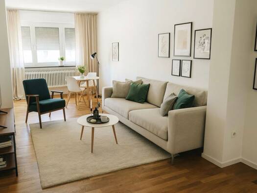 Wohnung zur Miete 1.000 € 2 Zimmer 72,3 m² Geschoss 2/4 frei ab sofort West West 70176