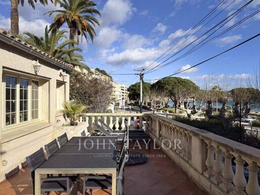 Stadthaus zum Kauf provisionsfrei 1.090.000 € 5 Zimmer 150 m² 210 m² Grundstück Nord Bandol 83150