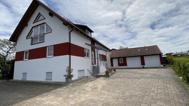 Mehrfamilienhaus zum Kauf provisionsfrei 679.000 € 8 Zimmer 200 m² 1.015 m² Grundstück Thalmassing Thalmassing 93107