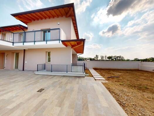 Haus zum Kauf 650.000 € 5 Zimmer 185 m² frei ab sofort Via Arnaldo Desenzano del Garda