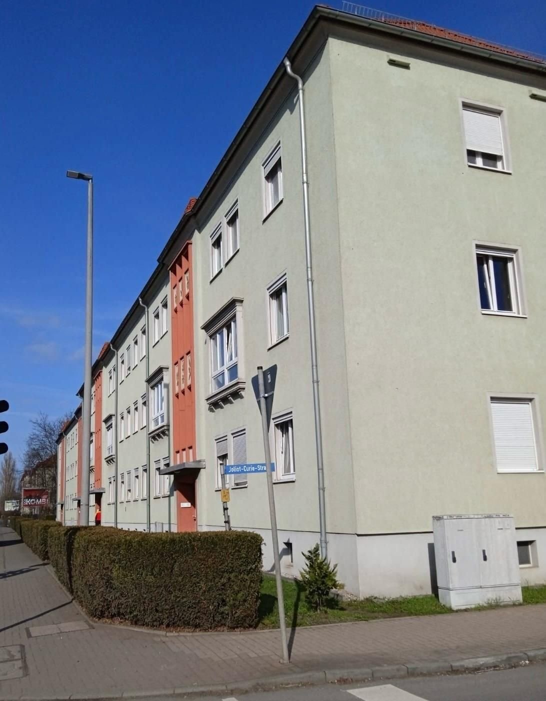 Wohnung zur Miete 397 € 3 Zimmer 64,5 m²<br/>Wohnfläche 1.<br/>Geschoss ab sofort<br/>Verfügbarkeit Theaterstraße 38 Neu-Untermhaus Gera 07545