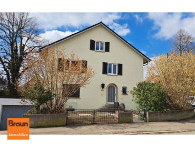 Mehrfamilienhaus zum Kauf 598.000 € 12 Zimmer 360 m² 602 m² Grundstück Schwenningen Villingen-Schwenningen 78056