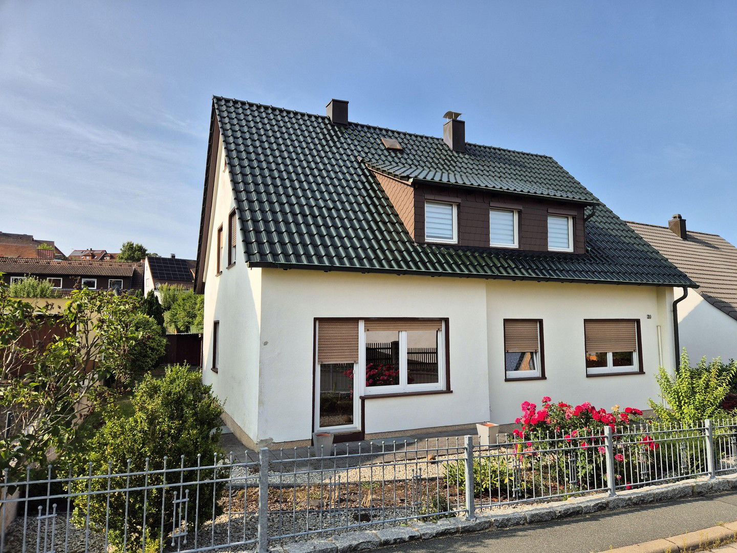 Einfamilienhaus zum Kauf provisionsfrei 399.000 € 7 Zimmer 145 m²<br/>Wohnfläche 654 m²<br/>Grundstück Geschwister-Scholl-Str. 20 Heinersreuth Heinersreuth 95500