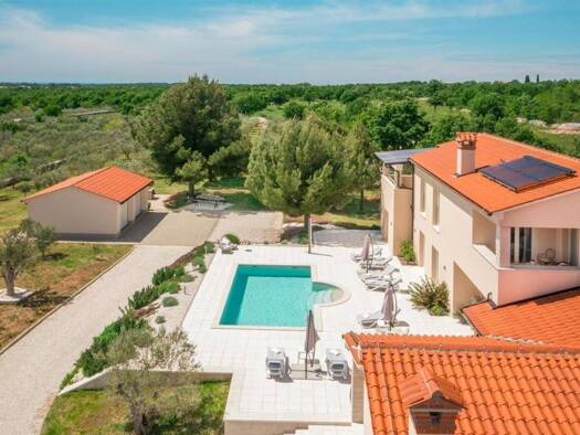Haus zum Kauf 1.600.000 € 4 Zimmer 6.000 m² Arena
