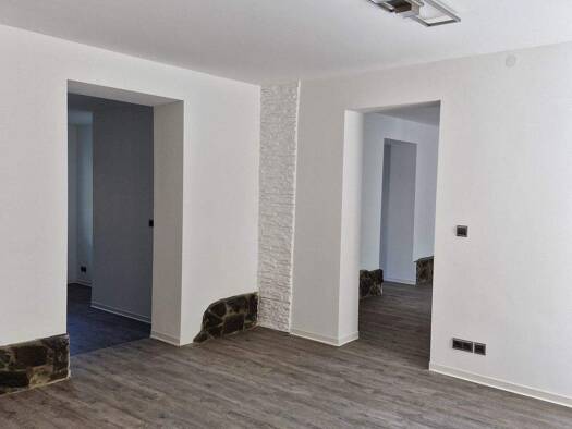 Wohnung zur Miete 1.050 € frei ab sofort Radeberg 01454