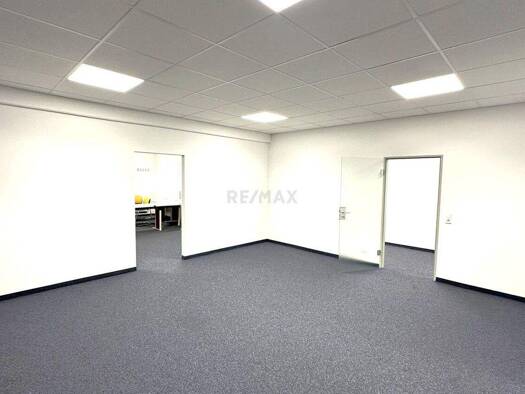 Praxis zur Miete 10 € 30 m² Bürofläche Stadtgebiet Göppingen 73033