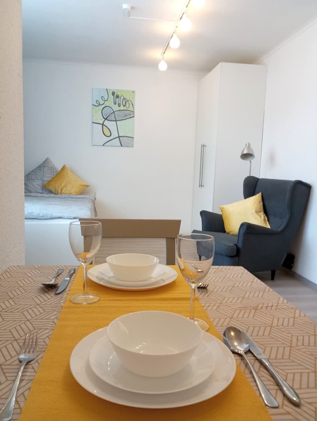 Wohnung zur Miete Wohnen auf Zeit 1.290 € 1 Zimmer 27 m²<br/>Wohnfläche 31.03.2025<br/>Verfügbarkeit Bagelstraße Pempelfort Düsseldorf 40479