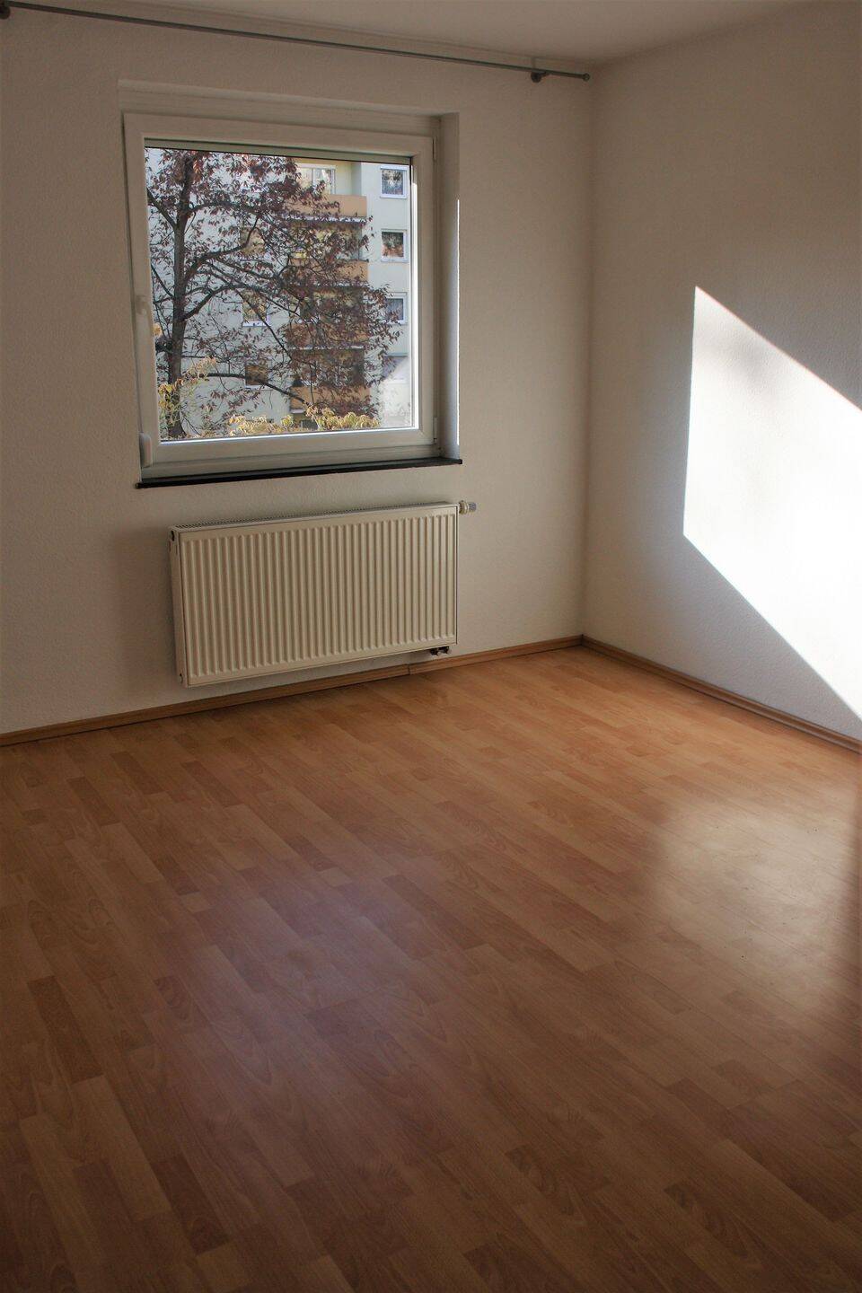 Lichtdurchflutete 2-Zi-Wohnung mit Süd-/Westbalkon in der Nähe des Wöhrder See – Bauvereinstraße 21, 90489 Nürnberg – Vorschaubild 13