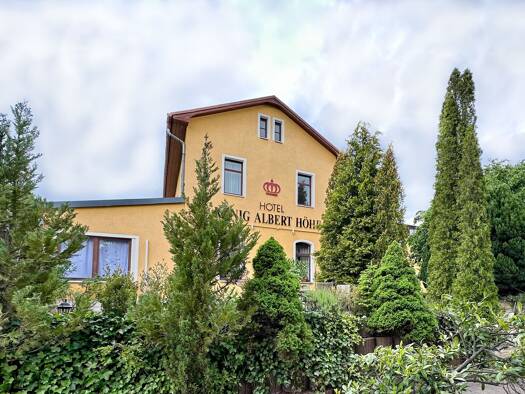 Hotel zum Kauf 42 Zimmer 2.186 m² Gastrofläche 8.514 m² Grundstück Rabenau Rabenau 01734