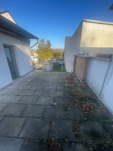 Wohnung zur Miete 1.075 € 5 Zimmer 136 m² 1. Geschoss frei ab sofort Dormagen-Mitte Dormagen 41539