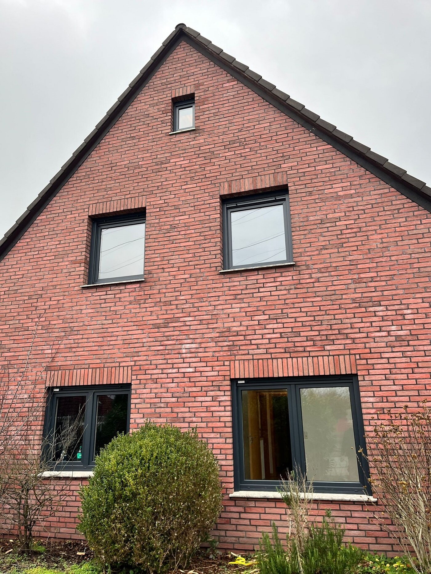 Mehrfamilienhaus zum Kauf als Kapitalanlage geeignet 320.000 € 7 Zimmer 175 m²<br/>Wohnfläche 650 m²<br/>Grundstück Lüssum - Bockhorn Bremen 28777