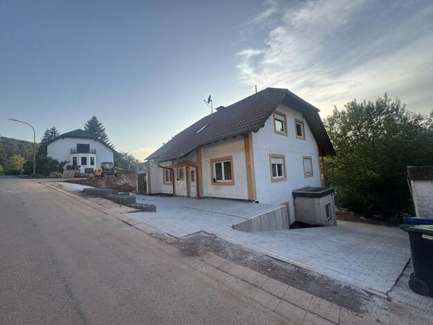 Mehrfamilienhaus zum Kauf provisionsfrei 185.000 € 11 Zimmer 238 m² 1.160 m² Grundstück Deltstraße 5 Dreisbach Mettlach 66693