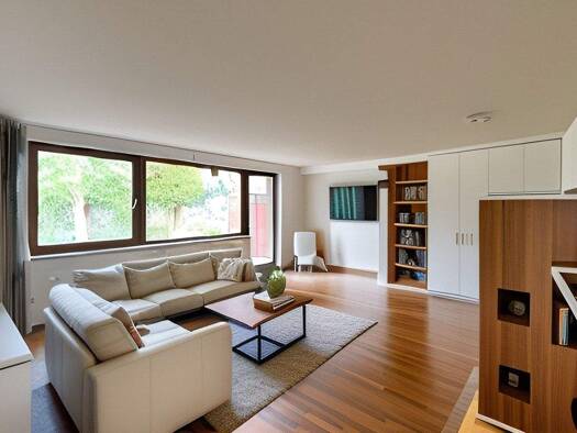 Reihenmittelhaus zum Kauf 355.000 € 5 Zimmer 125 m² 317 m² Grundstück frei ab sofort Straubing 94315