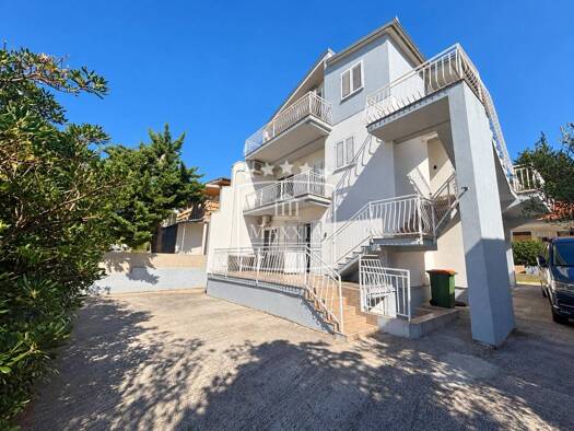 Einfamilienhaus zum Kauf 349.000 € 9 Zimmer 268 m² Rovanjska, Jasenice Jasenice 23243
