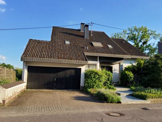 Mehrfamilienhaus zum Kauf 498.000 € 7 Zimmer 250 m² 850 m² Grundstück Wallerfangen 66798