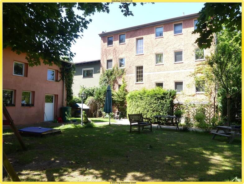 Wohn- und Geschäftshaus zum Kauf als Kapitalanlage geeignet 1.395.000 € 487,3 m² 695 m² Grundstück Birkenwerder 16547