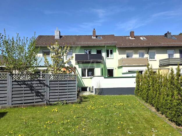 Reihenmittelhaus zum Kauf 290.000 € 5 Zimmer 104 m² 314 m² Grundstück Springe Springe 31832