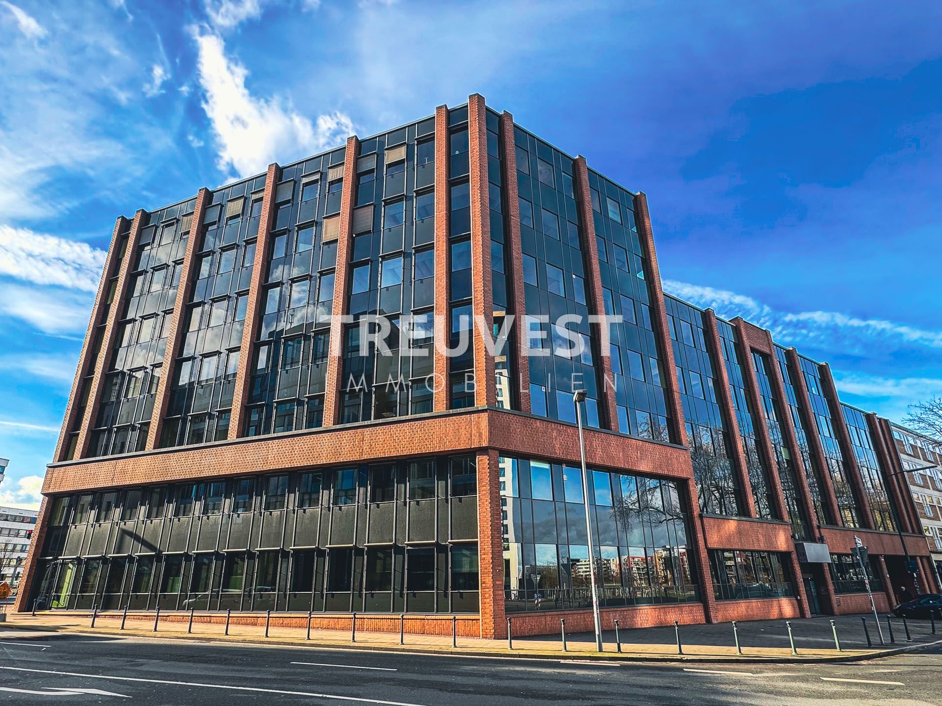 Bürofläche zur Miete provisionsfrei 19,50 € 446,2 m²<br/>Bürofläche ab 446,2 m²<br/>Teilbarkeit Pempelfort Düsseldorf 40211