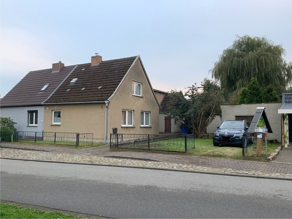 Doppelhaushälfte zum Kauf 99.000 € 5 Zimmer 137 m²<br/>Wohnfläche 1.389 m²<br/>Grundstück Demmin Demmin 17109