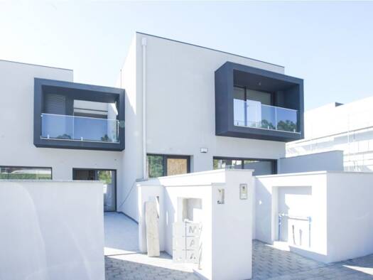 Haus zum Kauf 430.000 € 155 m² Lobão, Gião, Louredo e Guisande 4505