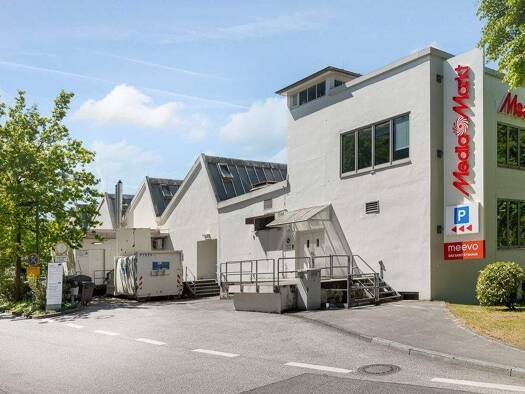 Lagerhalle zur Miete 10 € 31 m² Lagerfläche Saseler Damm 43 Poppenbüttel Hamburg 22395