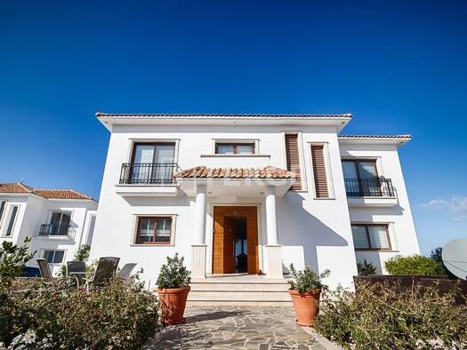 Einfamilienhaus zum Kauf 2.803.615 € 6 Zimmer 210 m² Girne  Esentepe North Cyprus 99400