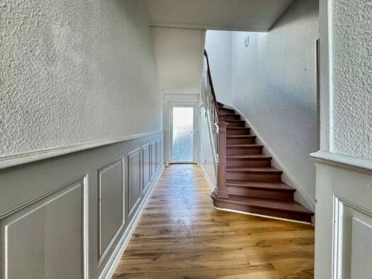 Reihenmittelhaus zum Kauf 440.000 € 8 Zimmer 154 m² 190 m² Grundstück Königswinter 53639