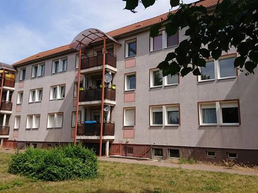 Wohnung zur Miete 340 € 3 Zimmer 56 m² 1. Geschoss frei ab sofort Theodor-Heuss-Straße 11 B Bitterfeld Bitterfeld-Wolfen 06749