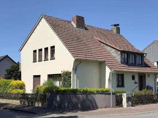 Einfamilienhaus zum Kauf 290.000 € 7 Zimmer 170 m² 694 m² Grundstück Erwitte 59597