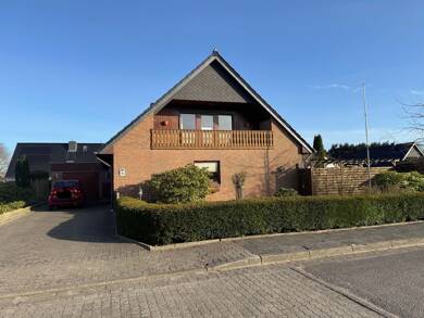 Einfamilienhaus zum Kauf 389.000 € 4 Zimmer 140 m² 740 m² Grundstück Kindertagesstätte Stadtfeld Schleswig 24837