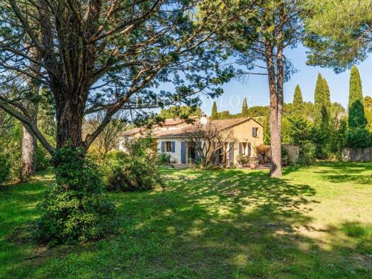 Einfamilienhaus zum Kauf provisionsfrei 820.000 € 7 Zimmer 138 m² 2.380 m² Grundstück Nevons-route d'Apt L'Isle-sur-la-Sorgue 84800