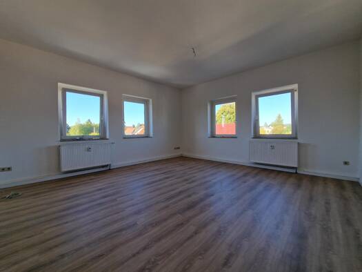 Wohnung zur Miete 349 € 2 Zimmer 72,4 m² Hauptstraße 43 Leutersdorf Leutersdorf 02739
