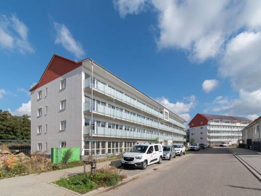 Wohnung zur Miete 630 € 2 Zimmer 57,2 m² 3. Geschoss frei ab 01.12.2025 Robert-Koch-Straße 76 Schkeuditz 04435