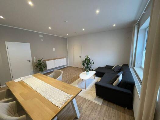 Wohnung zur Miete 1.120 € 3 Zimmer 1. Geschoss Kurhausstraße 9 Bad Segeberg 23795