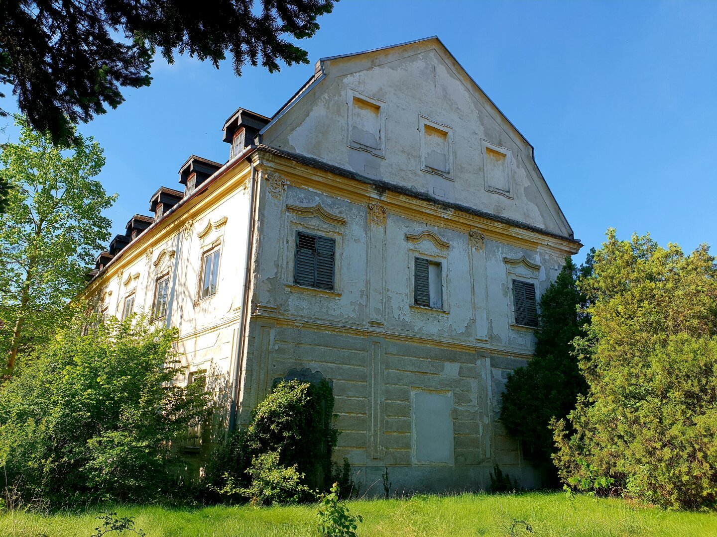 Schloss zum Kauf 780.000 € 13 Zimmer 2.078 m²<br/>Grundstück Melkerstraße 12 Matzleinsdorf 3393