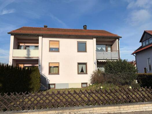 Doppelhaushälfte zum Kauf 320.000 € 4 Zimmer 107,5 m² 466 m² Grundstück frei ab sofort Stauf Neumarkt in der Oberpfalz 92318