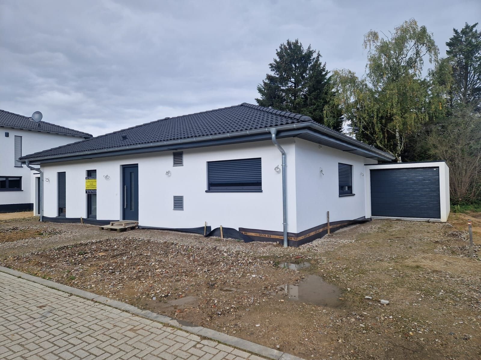 Bungalow zum Kauf 529.000 € 4 Zimmer 110 m²<br/>Wohnfläche 561 m²<br/>Grundstück ab sofort<br/>Verfügbarkeit Höngen Selfkant 52538